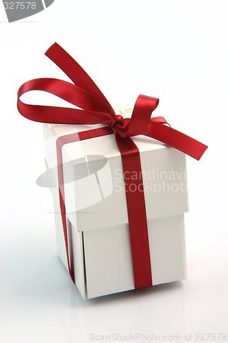 Image of gift box and ribbon