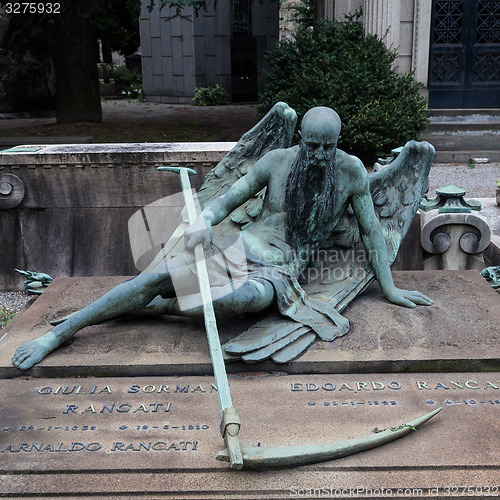 Image of Old Cemetery statue