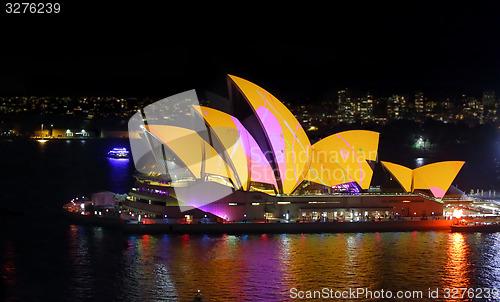 Image of Sydney Opera House aglow in colour for Vivid Sydney