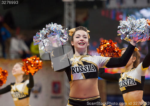 Image of Cheerleaders dancing