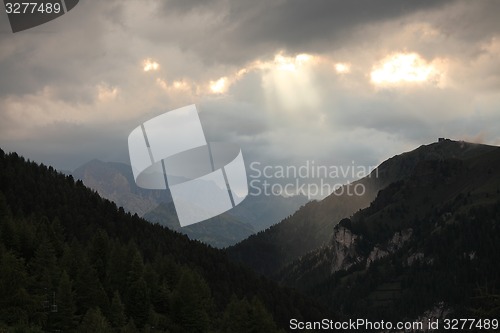 Image of Mountains background