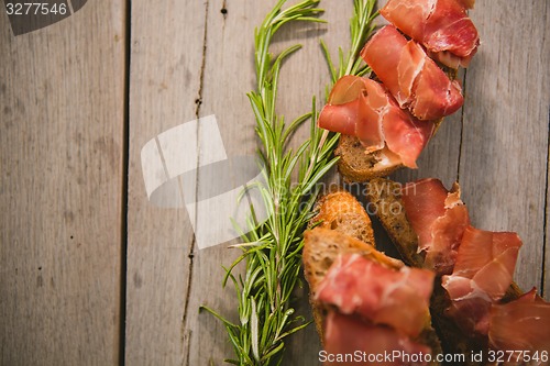 Image of sliced prosciutto 