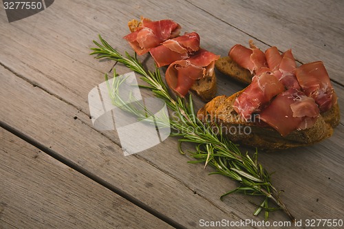 Image of sliced prosciutto 