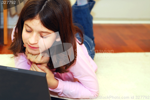 Image of Girl computer