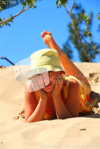 Image of Girl dunes