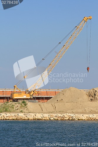 Image of Crawler crane