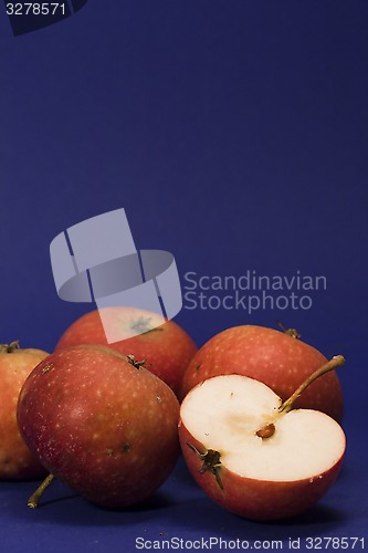 Image of red apples