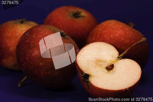 Image of red apples