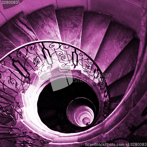 Image of Spiral staircase\r\r