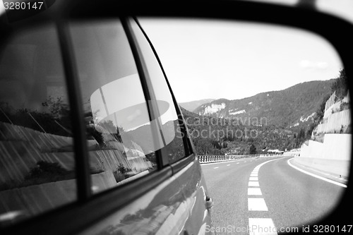 Image of Car mirror reflection