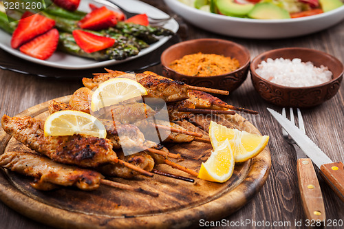 Image of Grilled chicken skewers