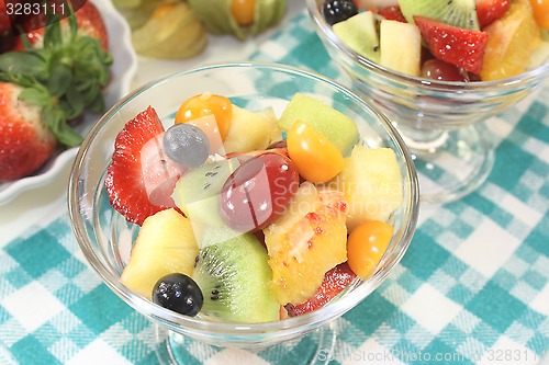 Image of Fruit salad in a bowl