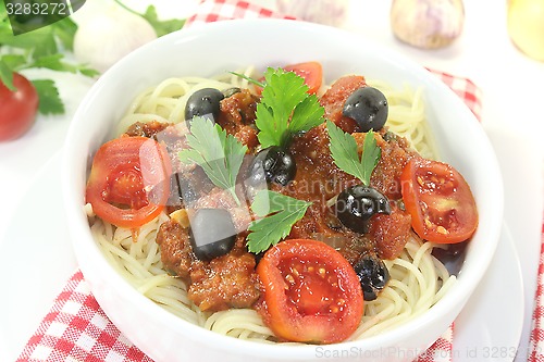 Image of Spaghetti alla puttanesca with olives