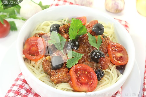 Image of Spaghetti alla puttanesca with olives