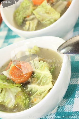 Image of Savoy cabbage stew in bowls