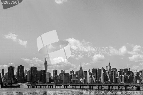 Image of NYC\'s midtown in Black and white