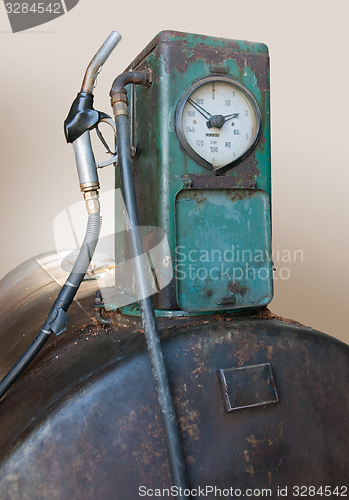 Image of nostalgic fuel pump