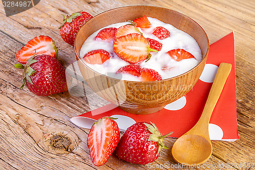 Image of strawberry yoghurt