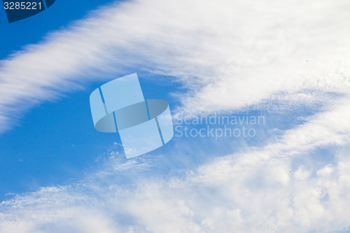 Image of sky with clouds and birds