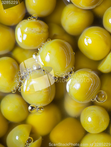 Image of canned green peas