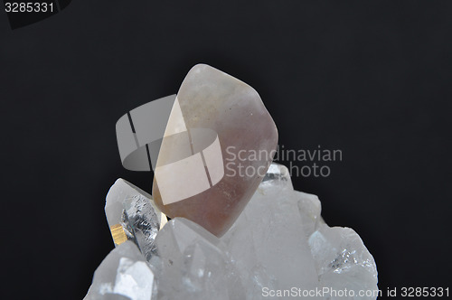 Image of Fluorite on rock crystal