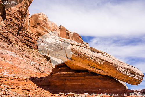 Image of hoodoo rock formations at utah national park mountains