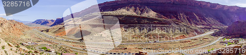 Image of panoramic view of entrance to Arches National Park 