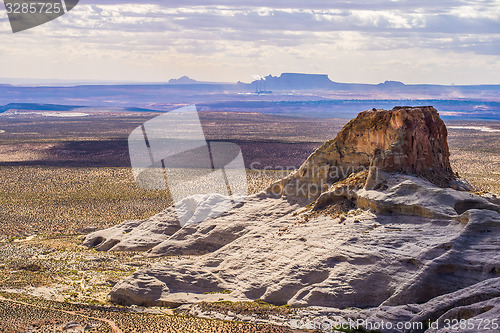 Image of landscape scenes near lake powell and surrounding canyons