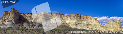 Image of landscape scenes near lake powell and surrounding canyons