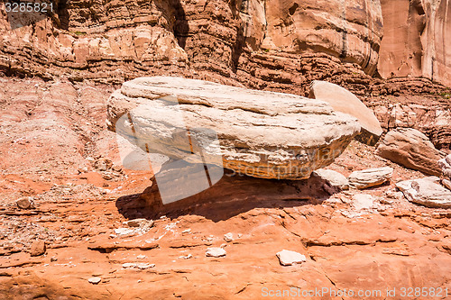 Image of hoodoo rock formations at utah national park mountains