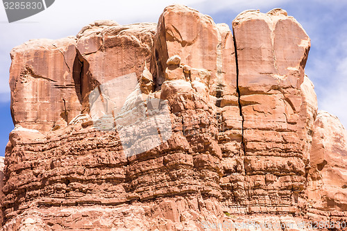 Image of hoodoo rock formations at utah national park mountains