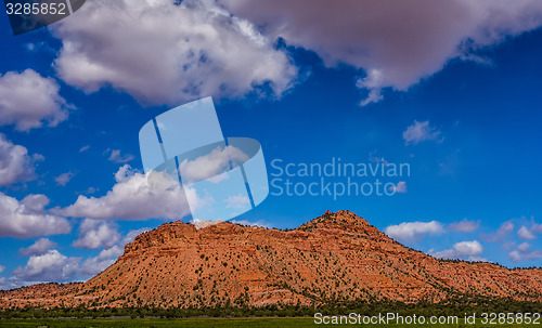 Image of glen canyon mountains and geological formations