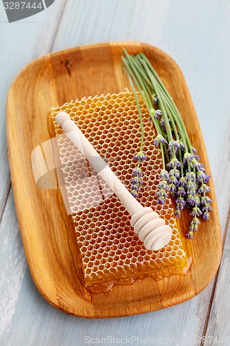 Image of honey comb