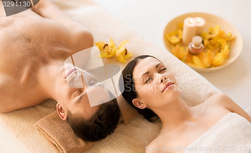 Image of couple in spa