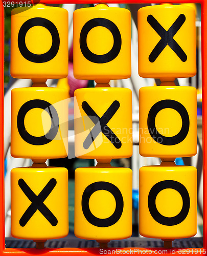 Image of tic-tac-toe game