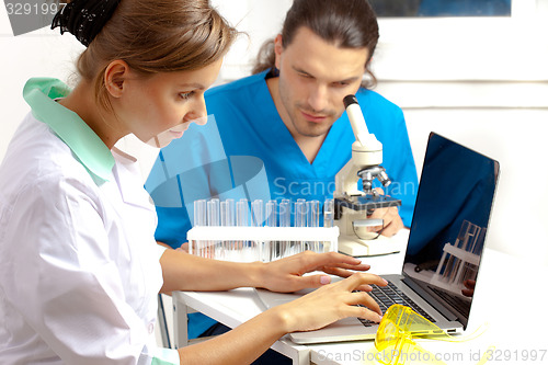 Image of Doctor and researcher in the laboratory