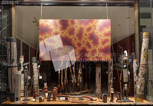 Image of Retail shop window display for aboriginal objects at Circular Qu