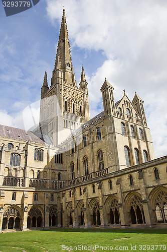 Image of Norwich Cathedral in England