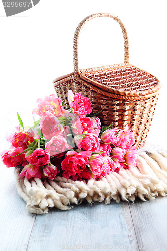 Image of picnic basket