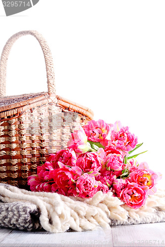 Image of picnic basket