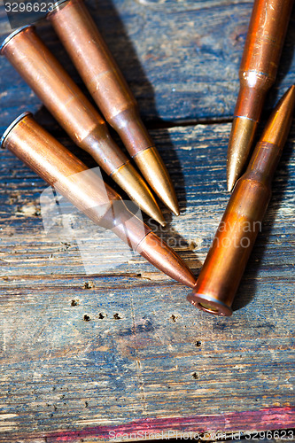 Image of rifle cartridges