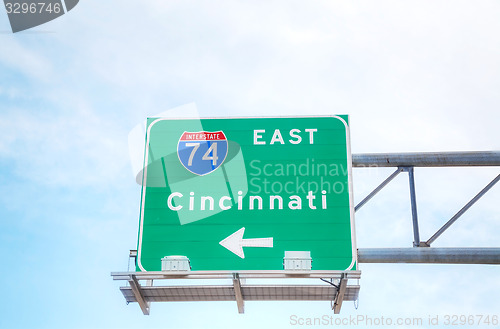 Image of Road sign to Cincinnati