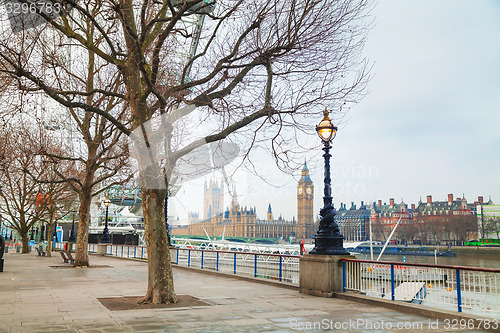 Image of Overview of London with the Clock tower early in the morning