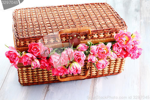 Image of picnic basket