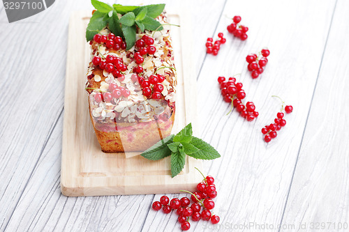 Image of red currants pie