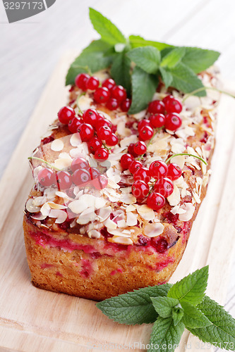 Image of red currants pie