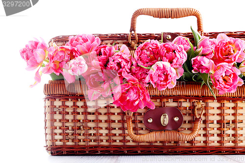 Image of picnic basket