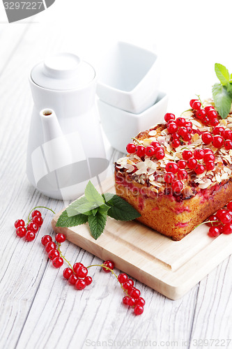 Image of red currants pie