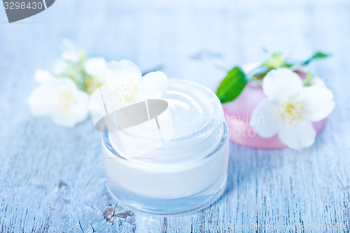 Image of cosmetic cream