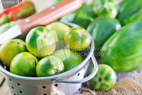 Image of green tomato and pepper 